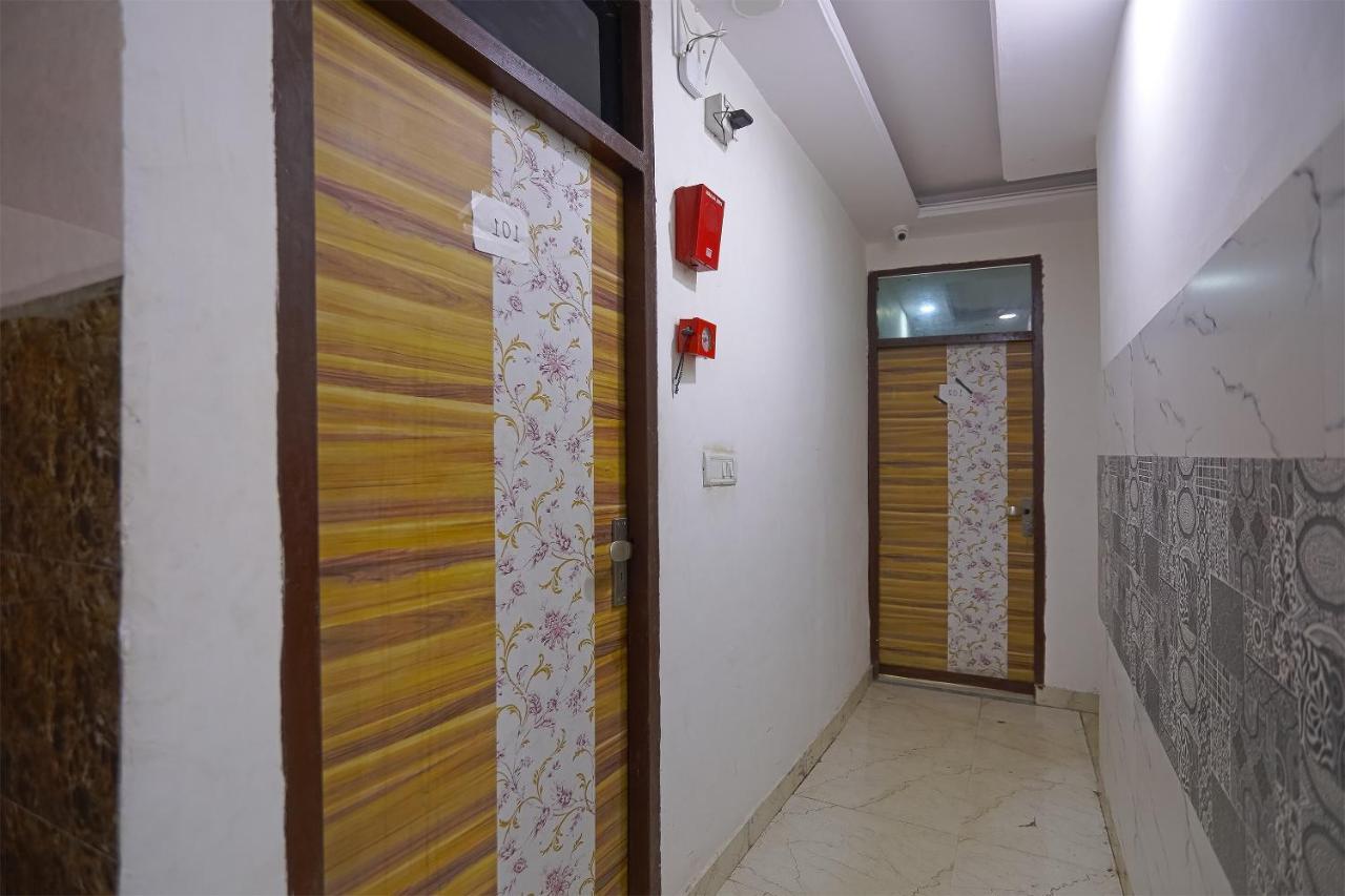 Oyo Flagship 79289 Hotel Grand Keshav ガーズィヤーバード エクステリア 写真